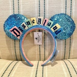 NWT Disney Parks Shanghai Disneyland Minnie Mouse Ears.